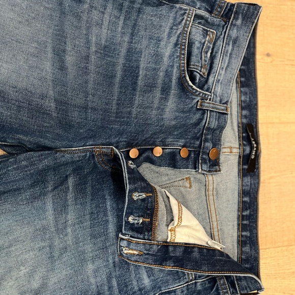 J Brand Jeans
Georgia Mid-Rise Slim Boyfriend Jeans, Keeper US 29 - Picture 7 of 8